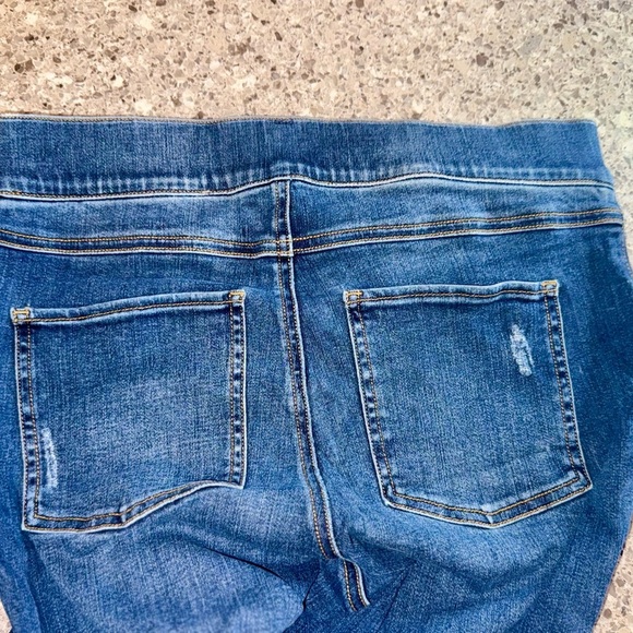 Spanx Jeans - Women's Medium Pull-On Shaping Skinny Distressed Denim Stretch - Picture 8 of 12